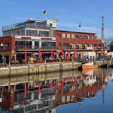 Stromdampfer, Oberdeck Rostock