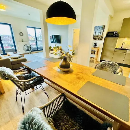 Stromdampfer, Oberdeck Apartamento